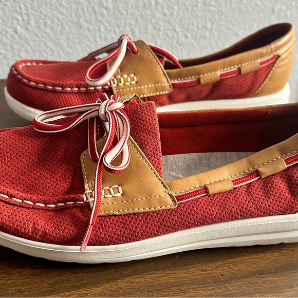 Clarks women’s loafers. Size 9.5 - Picture 6 of 11